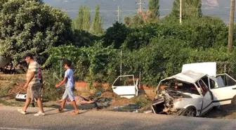 Milas'ta Trafik Kazası: 2 Ölü, 3 Yaralı