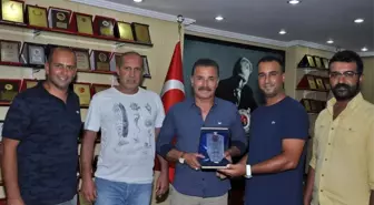 Milli Sporcular, Başkan Tuna'yı Ziyaret Etti