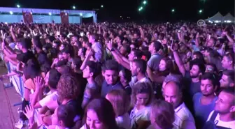 Romanyalı Şarkıcı Inna, Çanakkale'de Konser Verdi