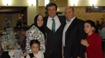 Ekonomi Bakanı Zeybekci'nin Mutlu Günü