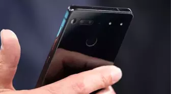 Essential Phone Ön Siparişle Alanlara Gönderilmeye Başlıyor