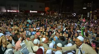 Sandıklı'da Hacı Uğurlama Töreninde İzdiham Yaşandı