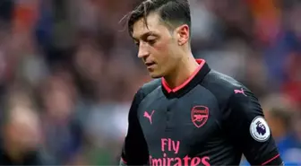 Efsane Futbolcu Gerrard: Mesut Özil Takım Oyuncusu Değil