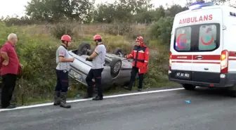 Yoldan Çıkan Otomobil Takla Attı: 3 Yaralı