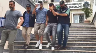 Film Maskesiyle Soygun Yapan 5 Kişi Gözaltına Alındı