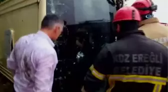 Zonguldak-Ereğli Karayolunda Minibüs Devrildi: 2 Yaralı