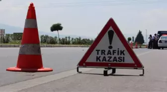 Antalya'da Trafik Kazası: 10 Yaralı