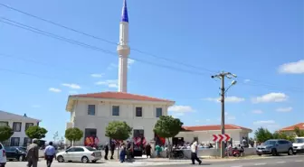 Hayrabolu'da Hacı İbrahim Gür Camii İbadete Açıldı