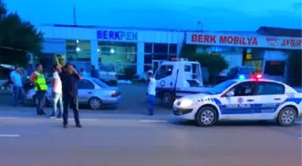 3 Defa Polisin 'Dur' İhtarına Uymayan Sürücüsü Yola Döşenen Kapanla Yakalandı