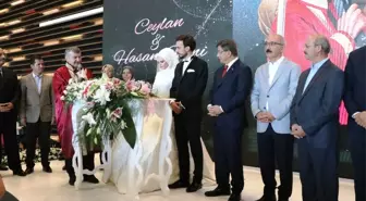 Bakan Elvan Nikah Şahidi Oldu