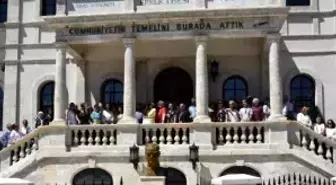 Sivas Lisesi Mezunları Okullarıyla Buluştu