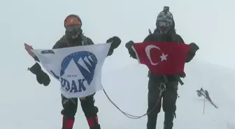 Türk Dağcılar İsviçre'nin Zirvesine Tırmandı