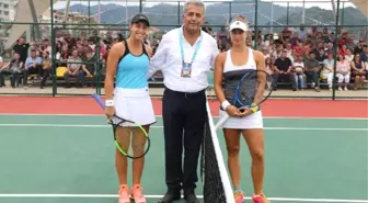 Artvin'de Tenis Heyecanı Yaşandı