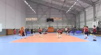 Kadın Milli Voleybolcuların Hedefi Madalya