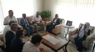 Kılıçdaroğlu'ndan Şehit Ailelerine Taziye Ziyareti