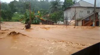 Sierra Leone'deki Sel ve Toprak Kaymaları