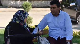 Başkan Uğurlu, Bayram Tatilinde Mahalle Mahalle Geziyor