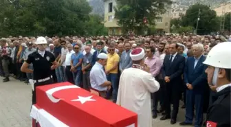 Adana'da 2 Sivil Şehit Toprağa Verildi