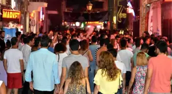 Marmaris Gece Gündüz Cıvıl Cıvıl