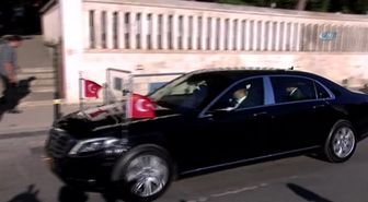 Cumhurbaşkanı Erdoğan Anne ve Babasının Kabrini Ziyaret Etti
