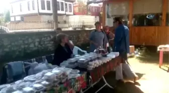 Girişimci Kadınlar, İhtiyaç Sahipleri İçin Kermes Düzenledi