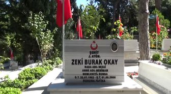 Şehitlikte Hüzünlü Bayram
