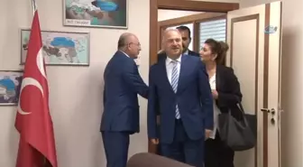 CHP'den MHP'ye Bayram Ziyareti