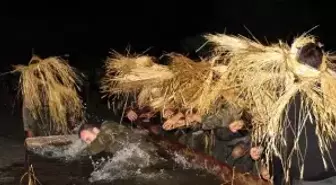 Bu Köye Damat Olmak Havuzdan Geçer