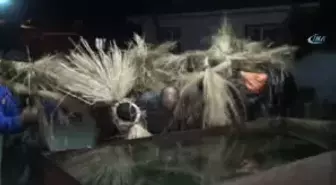 Bu Köye Damat Olmak Havuzdan Geçer