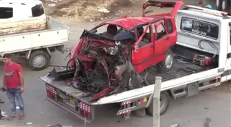 İzmir'de Trafik Kazası: 4 Yaralı