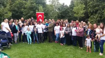 Londra'daki Türkler, Hyde Park'ta Bayram Kutladı