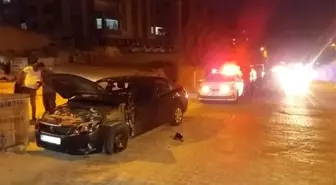 Besni'de 2 Otomobil Çarpıştı: 1 Yaralı