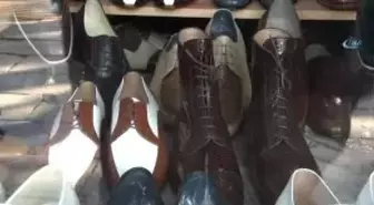 Bülent Ecevit'ten Kenan Evren'e, Ziya Taşkent'ten Zeki Müren'e Protokolün Kunduracısı