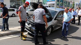 Tırın Çarptığı Otomobil Refüje Çıktı: 1 Yaralı