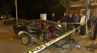 Bu Otomobilden Sağ Çıktı