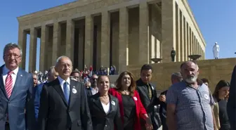 CHP'den 94. Kuruluş Yıl Dönümünde Anıtkabir'e Ziyaret