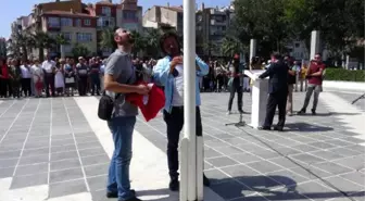 CHP'nin 94'ncü Kuruluş Yıldönümünde Türk Bayrağı Unutuldu