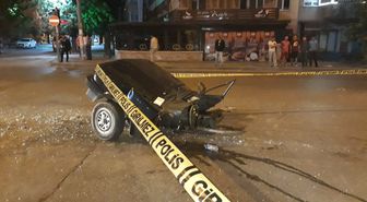 Kağıt Gibi İkiye Bölünen Otomobilden Sağ Çıktı