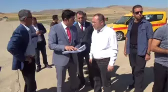 Siirt Valisi Atik Havaalanında İncelemede Bulundu