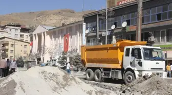 Hakkari'de Altyapı ve Asfalt Çalışması