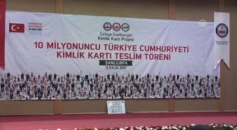 10 Milyonuncu Çipli Kimlik Sahibine Verildi