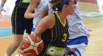 Fenerbahçe – Bornova Becker: 73-53