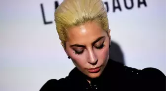 Çağın Hastalığı, Lady Gaga'yı Sahneden Kopardı