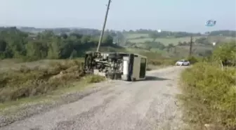 Öğrenci Servisi Devrildi, 6 Öğrenci Yaralandı