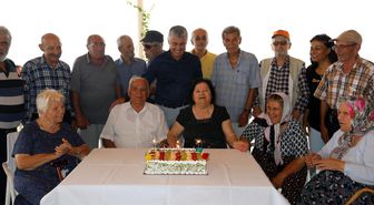 Başkan Sözen'den Büyüklere Doğum Günü Sürprizi