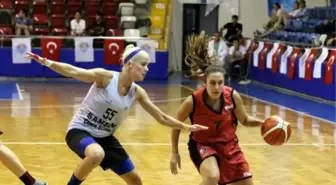 Kadınlar Özgecan Basketbol Turnuvası