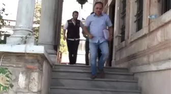 Suriyeli Çocuğu Öldürüp, Cesedi Çöp Konteynerine Atan Zanlı Adliyeye Sevk Edildi