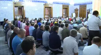 Diyanet İşleri Başkanı Erbaş, Hacı Bayram Camii'nde Sabah Namazı Kıldırdı