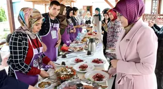 Konya'da Bayat Ekmekten Yemek Yarışması Yapıldı