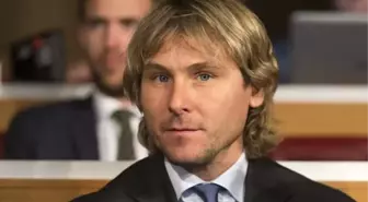 45'lik Nedved İmzayı Attı